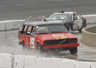 Illustration for article titled The 24 Hours Of LeMons Detroit-ish Uber Gallery